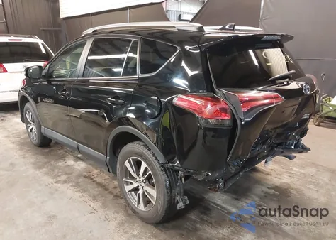 2016 Toyota Rav4 Xle z USA, uszkodzony, nr VIN 2T3RFREV5GW450313